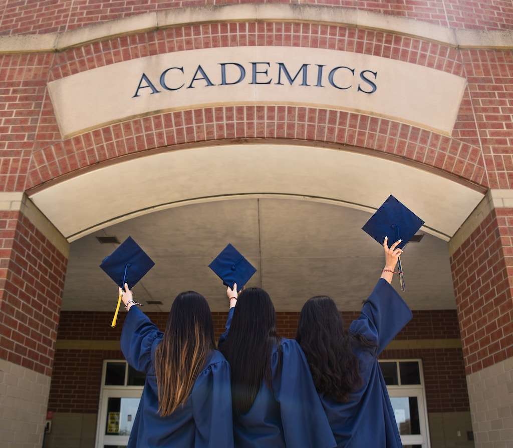 Top Tips for International Students to Secure Scholarships in the USA